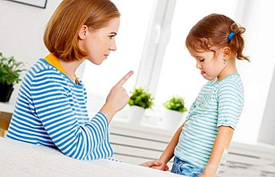 جملاتی که نباید به کودک بگوییم.